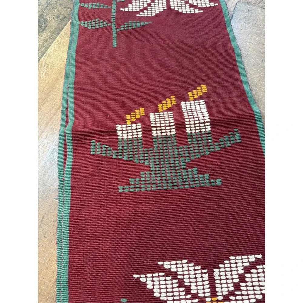 The Unbranded Brand vintage christmas